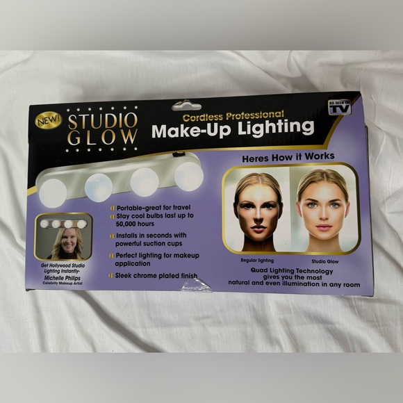 Studio Glow Make-Up Lighting - Picture 5 of 7